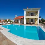Aparthotel Diamanto Complex Karavomylos