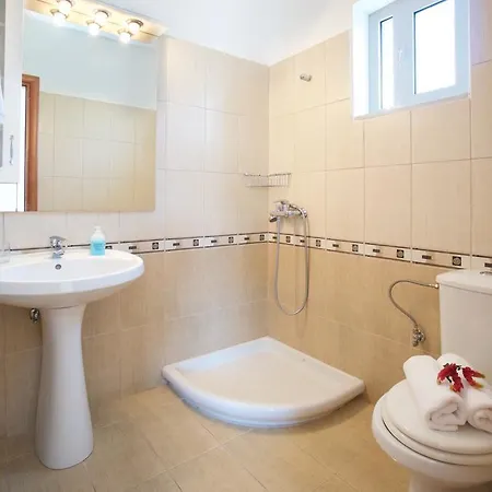 アパートホテル ディアマント コンプレックス 4*