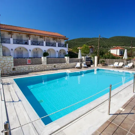 ディアマント コンプレックス 4* カラヴォミロス