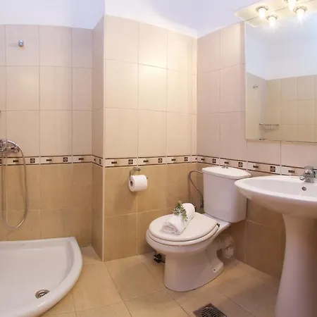 מלון דירות Diamanto Complex