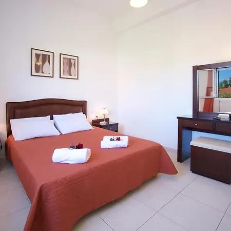 מלון דירות Diamanto Complex