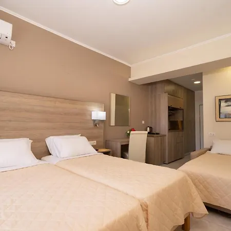 Diamanto Complex קרבומילוס