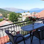 Diamanto Complex 4* Karavomylos