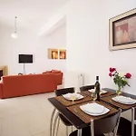 Lägenhetshotell Diamanto Complex Karavomylos